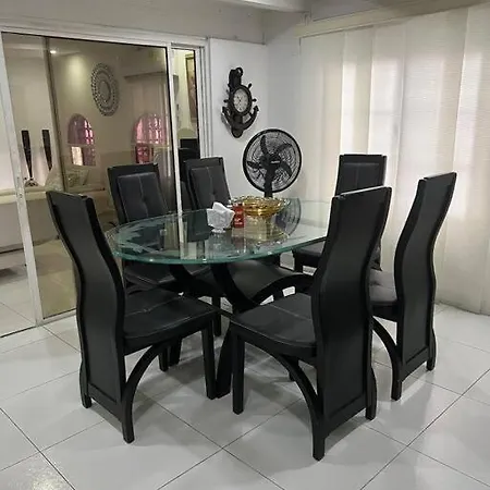 Hermosa Casa Familiar *